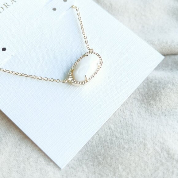 NEW Kendra Scott Elisa Gold White Pearl Pendant Necklace Authentic - Picture 2 of 4